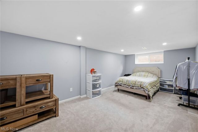 5609 Pinnacle Park Drive, Seven Hills, OH 44131