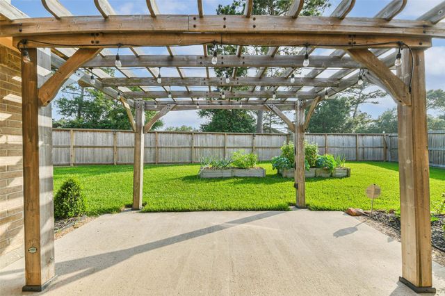 21502 Spear Valley Lane, Porter, TX 77365
