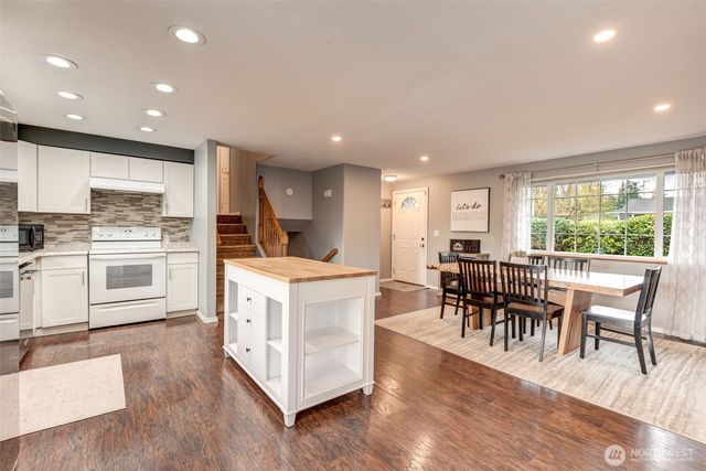 19907 51st Drive NE, Arlington, WA 98223