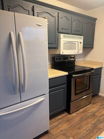 2466 MIKELL ROAD, Hayden, AL 35079