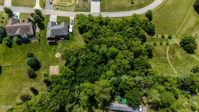 68 Southview Circle, Kodak, TN 37764