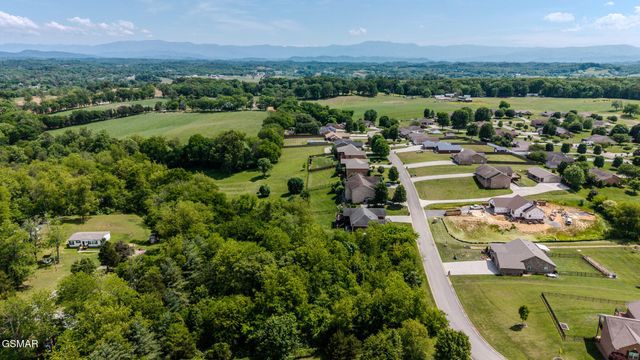 68 Southview Circle, Kodak, TN 37764