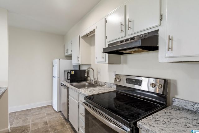 422 Skyview Dr Apt H, Birmingham, AL 35209