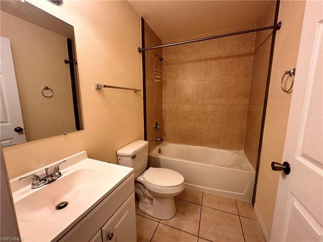 1431-1433 SE 10th TER, Cape Coral, FL 33990