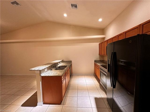 1431-1433 SE 10th TER, Cape Coral, FL 33990