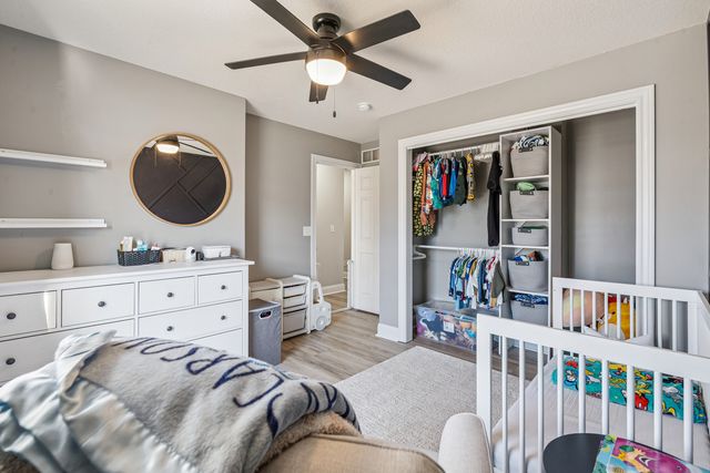 6737 Brookview Lane, Davenport, IA 52806