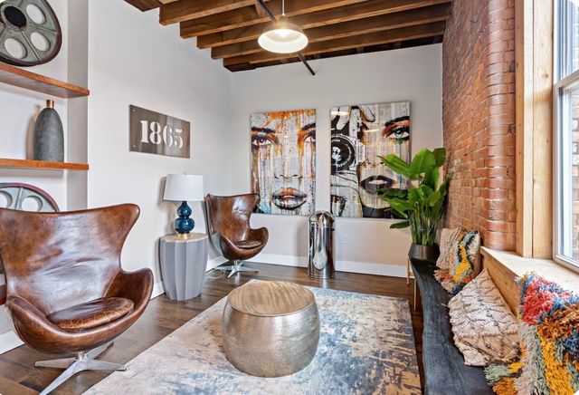 610 21st Ave N Apt 201, Nashville, TN 37203