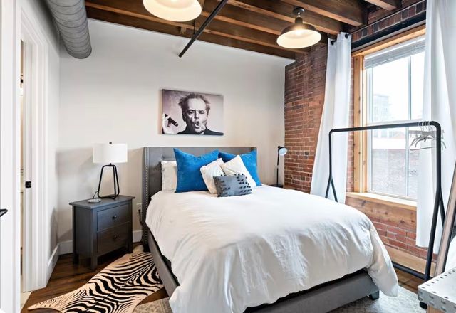 610 21st Ave N Apt 201, Nashville, TN 37203