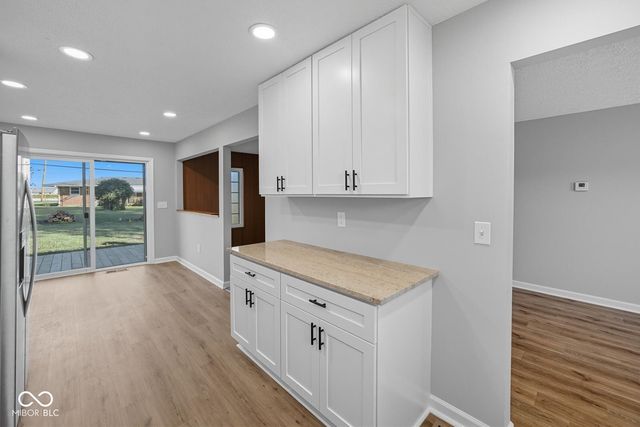 2135 S Miller Avenue, Shelbyville, IN 46176