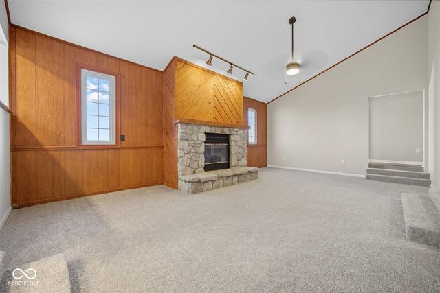 2135 S Miller Avenue, Shelbyville, IN 46176