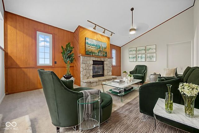 2135 S Miller Avenue, Shelbyville, IN 46176