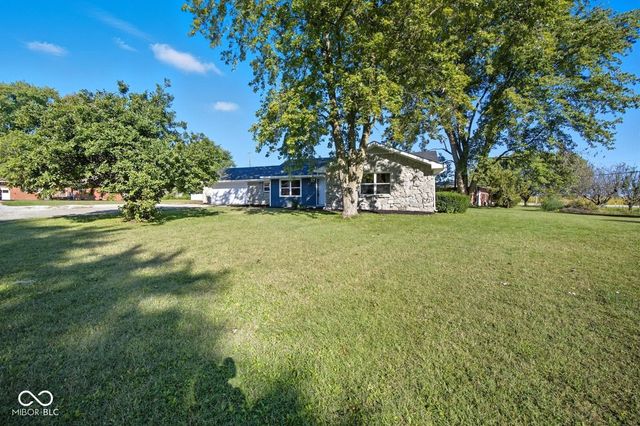 2135 S Miller Avenue, Shelbyville, IN 46176