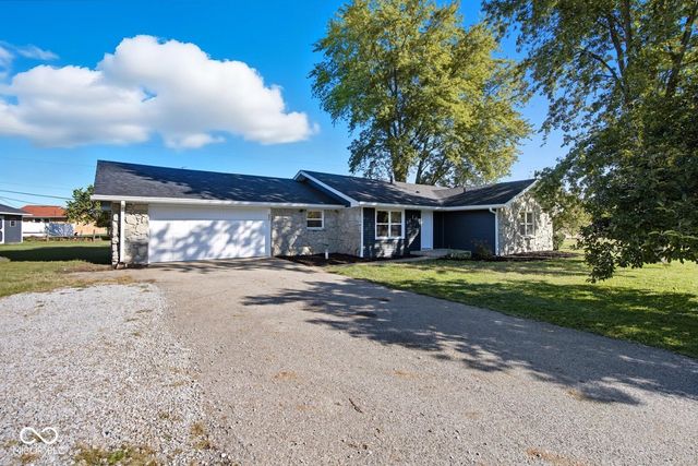 2135 S Miller Avenue, Shelbyville, IN 46176