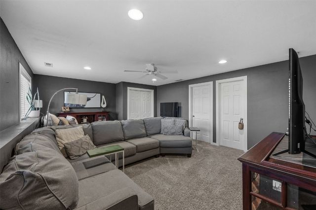 2908 Riviera St SW C, Cedar Rapids, IA 52404