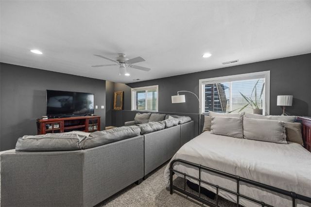 2908 Riviera St SW C, Cedar Rapids, IA 52404