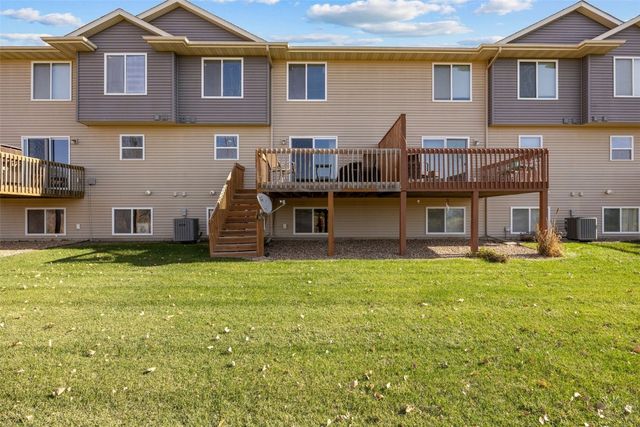 2908 Riviera St SW C, Cedar Rapids, IA 52404