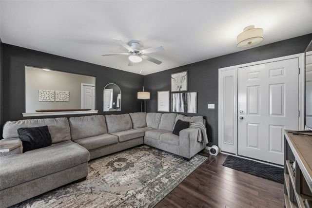 2908 Riviera St SW C, Cedar Rapids, IA 52404