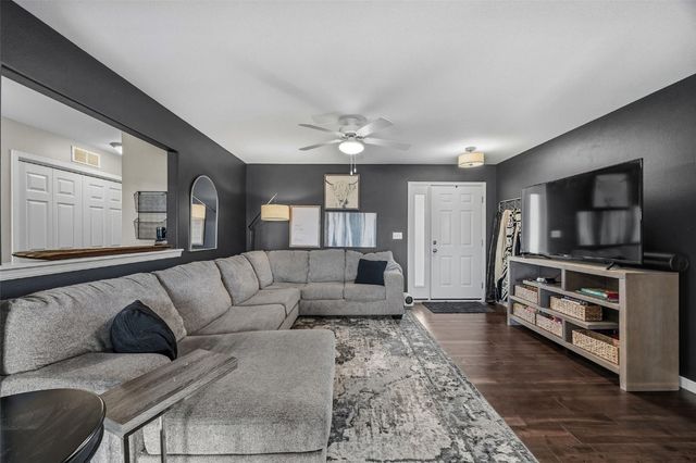 2908 Riviera St SW C, Cedar Rapids, IA 52404