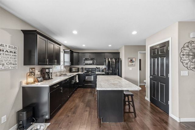 2908 Riviera St SW C, Cedar Rapids, IA 52404