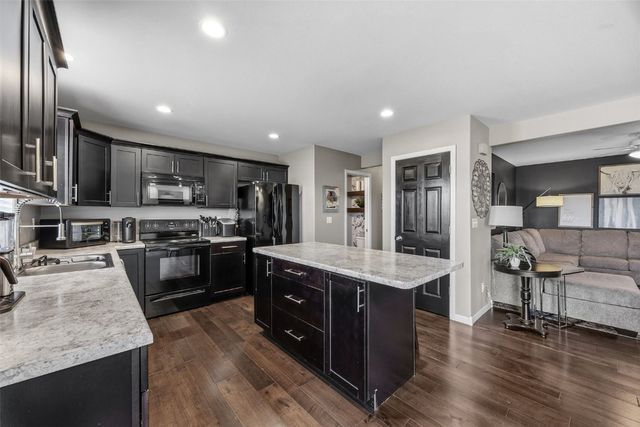 2908 Riviera St SW C, Cedar Rapids, IA 52404