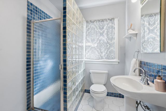 302 E 29th Ave, Spokane, WA 99203