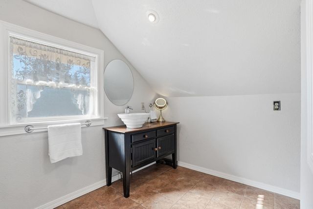 302 E 29th Ave, Spokane, WA 99203