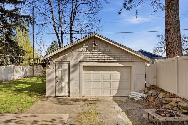 2435 E North Altamont Blvd, Spokane, WA 99202