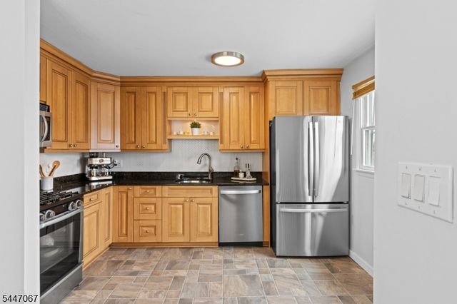 90 Maryknoll Rd, Woodbridge Twp., NJ 08840