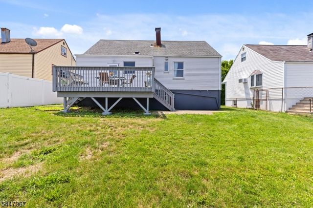 90 Maryknoll Rd, Woodbridge Twp., NJ 08840