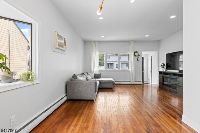 90 Maryknoll Rd, Woodbridge Twp., NJ 08840