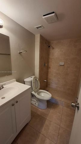 496 NW 165th St Road D612, Miami, FL 33169