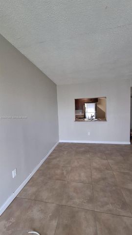 496 NW 165th St Road D612, Miami, FL 33169