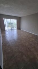 496 NW 165th St Road D612, Miami, FL 33169