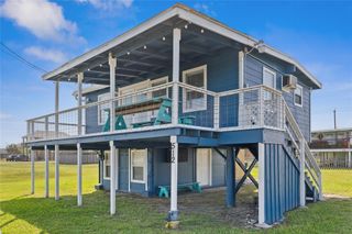 512 Surf Drive, Freeport, TX 77541