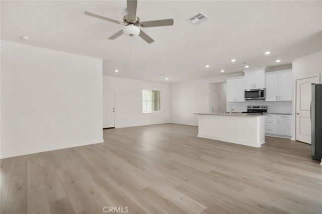 14860 Desert Lily Court, Apple Valley, CA 92307
