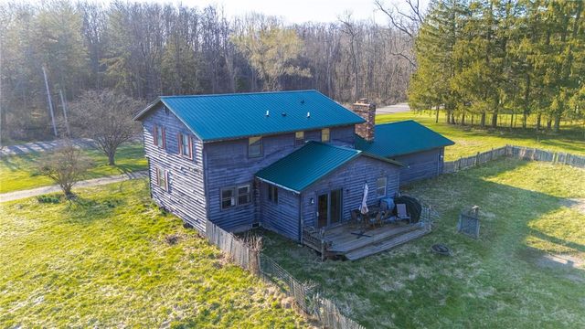 2364 Hazen Lane, Palmyra, NY 14513