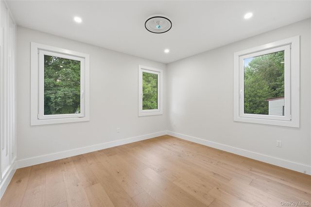 182 Friends Lane, Westbury, NY 11590