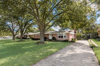 344 Brook Hollow Drive, Desoto, TX 75115