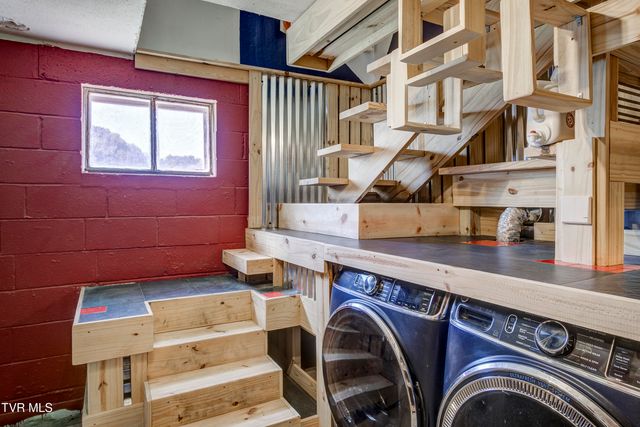 304 Merry Drive, Elizabethton, TN 37643