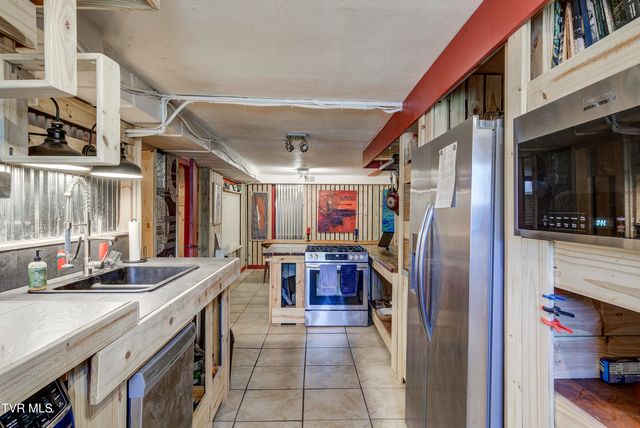 304 Merry Drive, Elizabethton, TN 37643