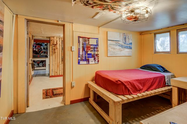 304 Merry Drive, Elizabethton, TN 37643