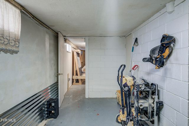 304 Merry Drive, Elizabethton, TN 37643