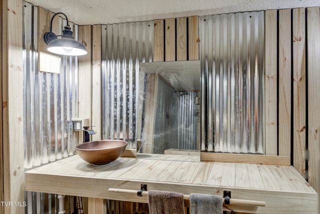 304 Merry Drive, Elizabethton, TN 37643