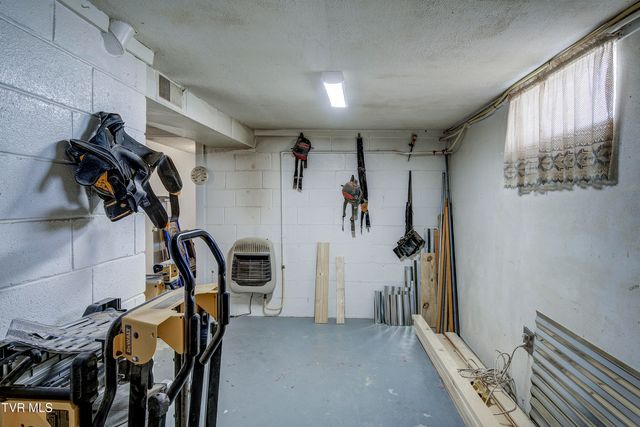 304 Merry Drive, Elizabethton, TN 37643