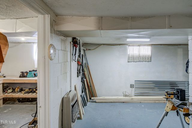 304 Merry Drive, Elizabethton, TN 37643