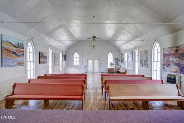 304 Merry Drive, Elizabethton, TN 37643