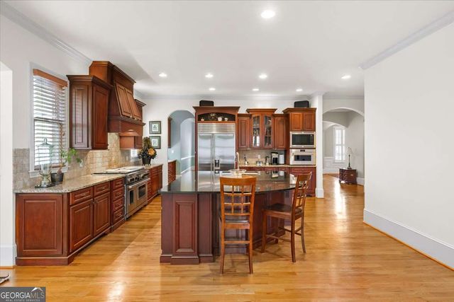 2252 Parkwood Place Court SE, Smyrna, GA 30080