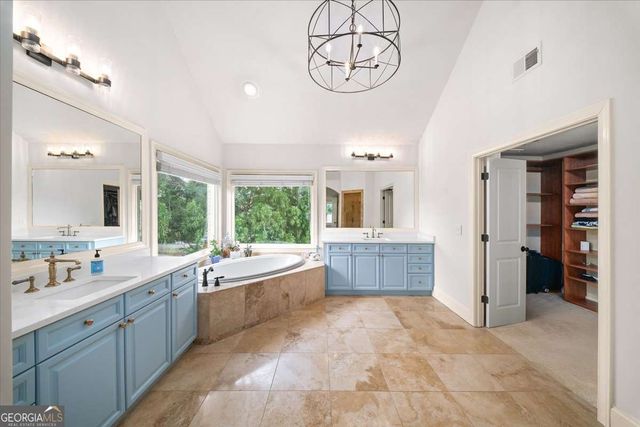 2252 Parkwood Place Court SE, Smyrna, GA 30080