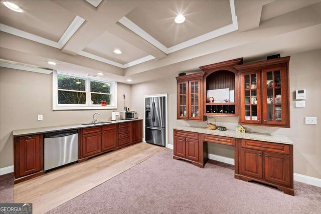 2252 Parkwood Place Court SE, Smyrna, GA 30080