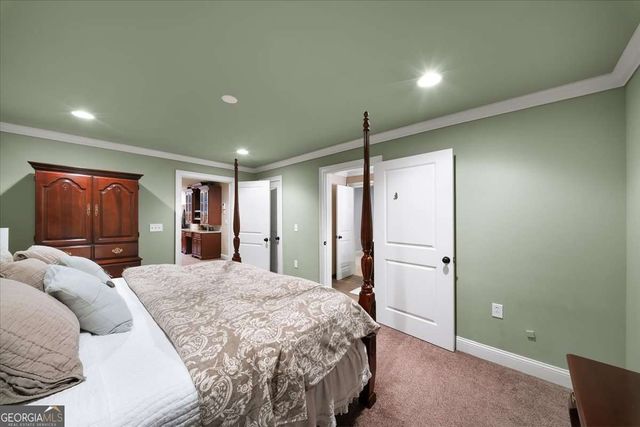 2252 Parkwood Place Court SE, Smyrna, GA 30080